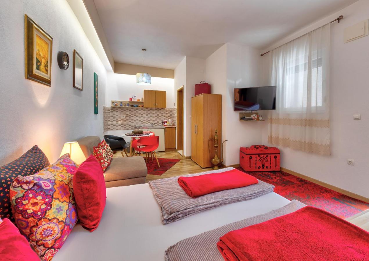 Acapulco * Mostar